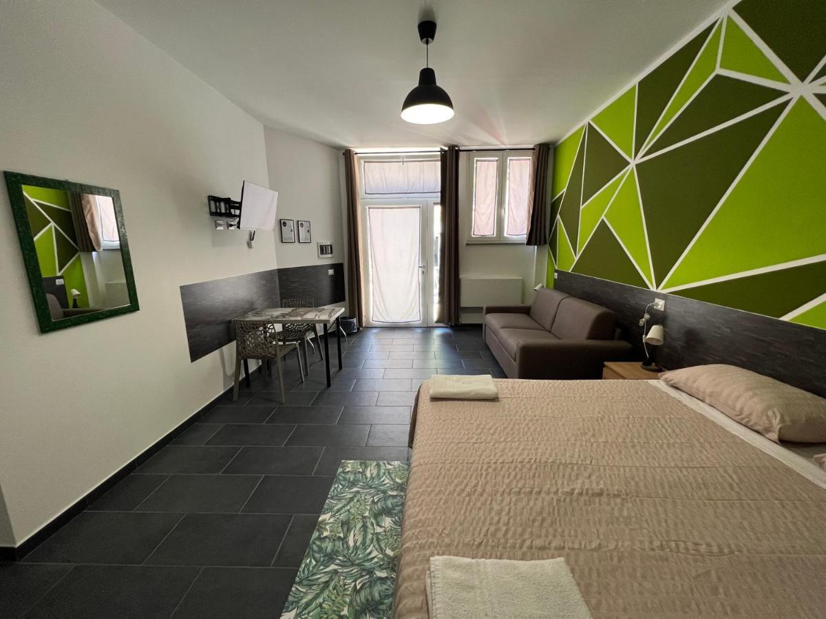 Hostel Turin Metro Young Luaran gambar