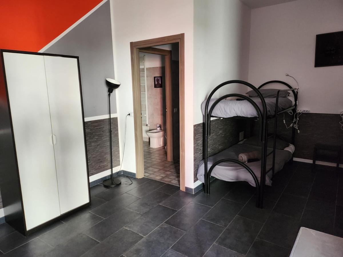 Hostel Turin Metro Young Luaran gambar